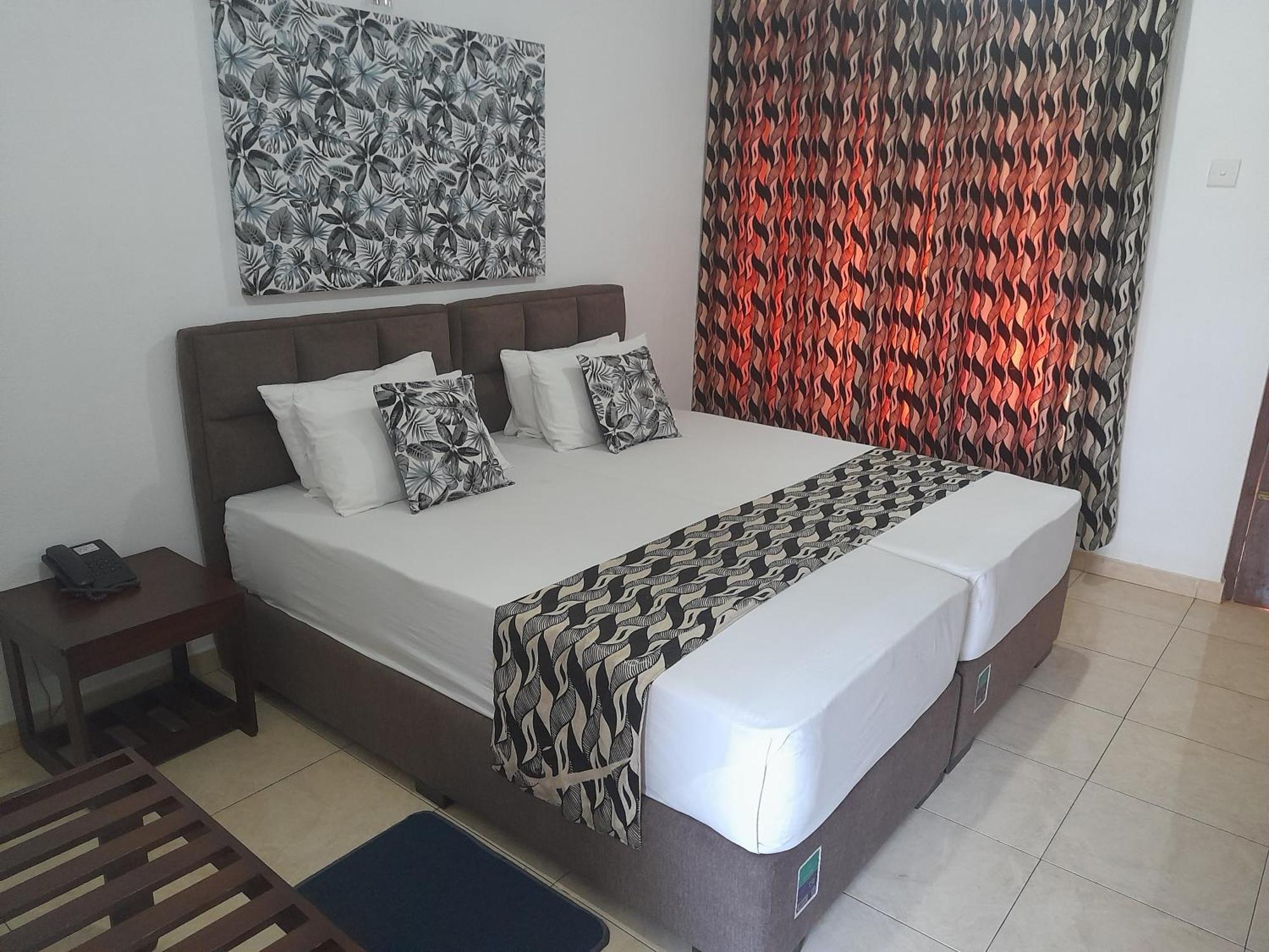 Larn'S Villa Hotel & Apartment 瓦都瓦 外观 照片