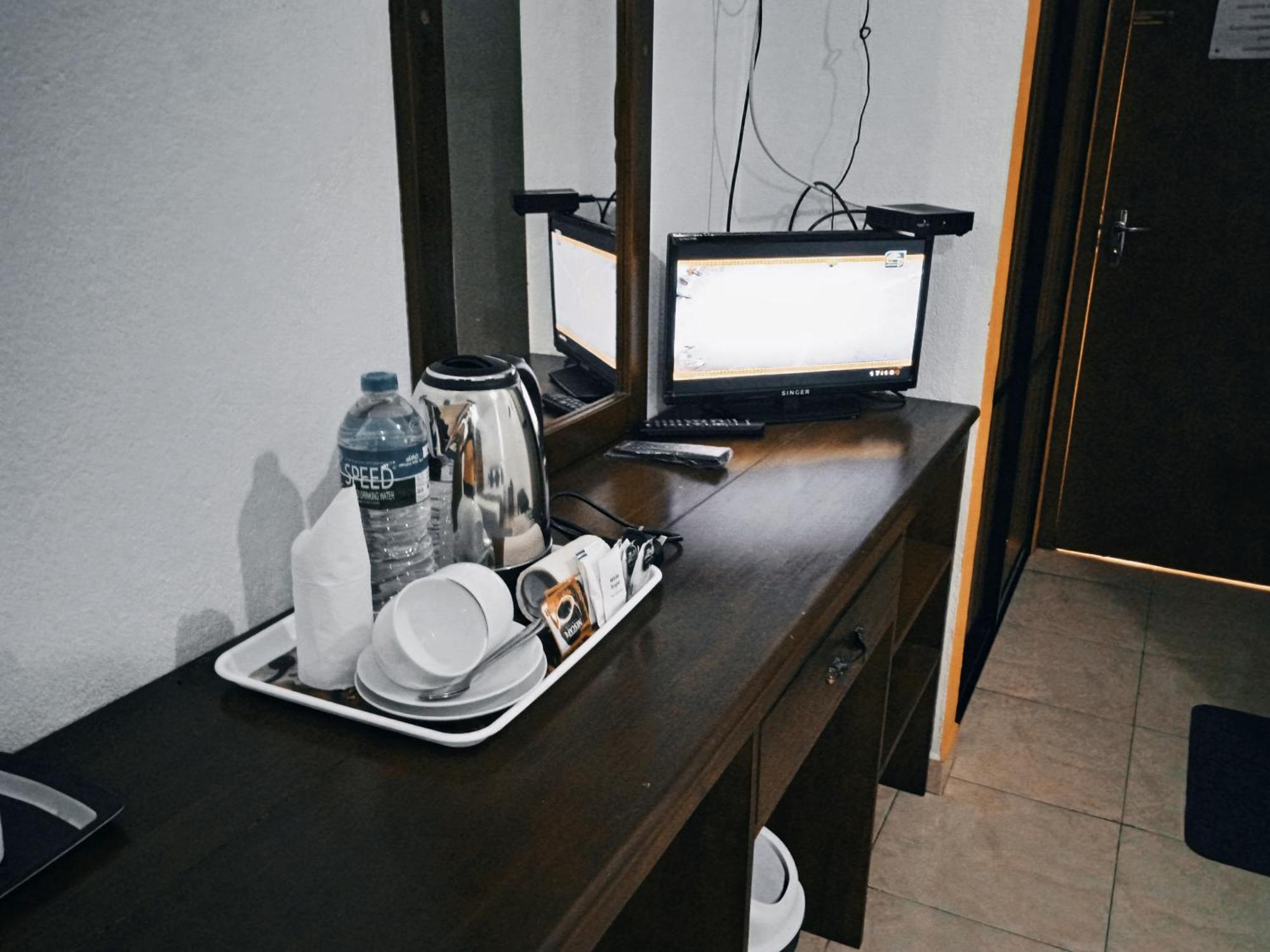 Larn'S Villa Hotel & Apartment 瓦都瓦 客房 照片