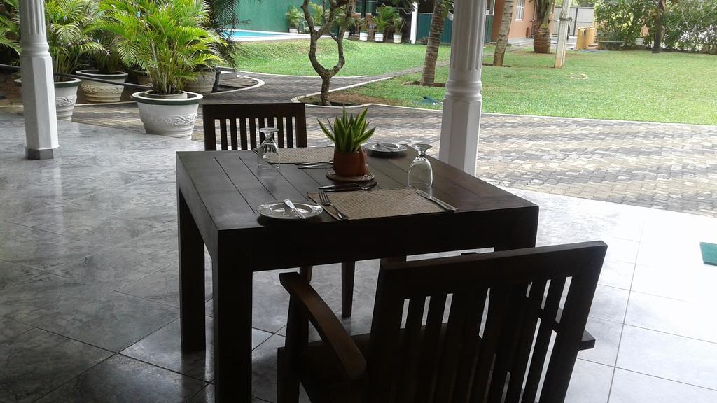 Larn'S Villa Hotel & Apartment 瓦都瓦 外观 照片